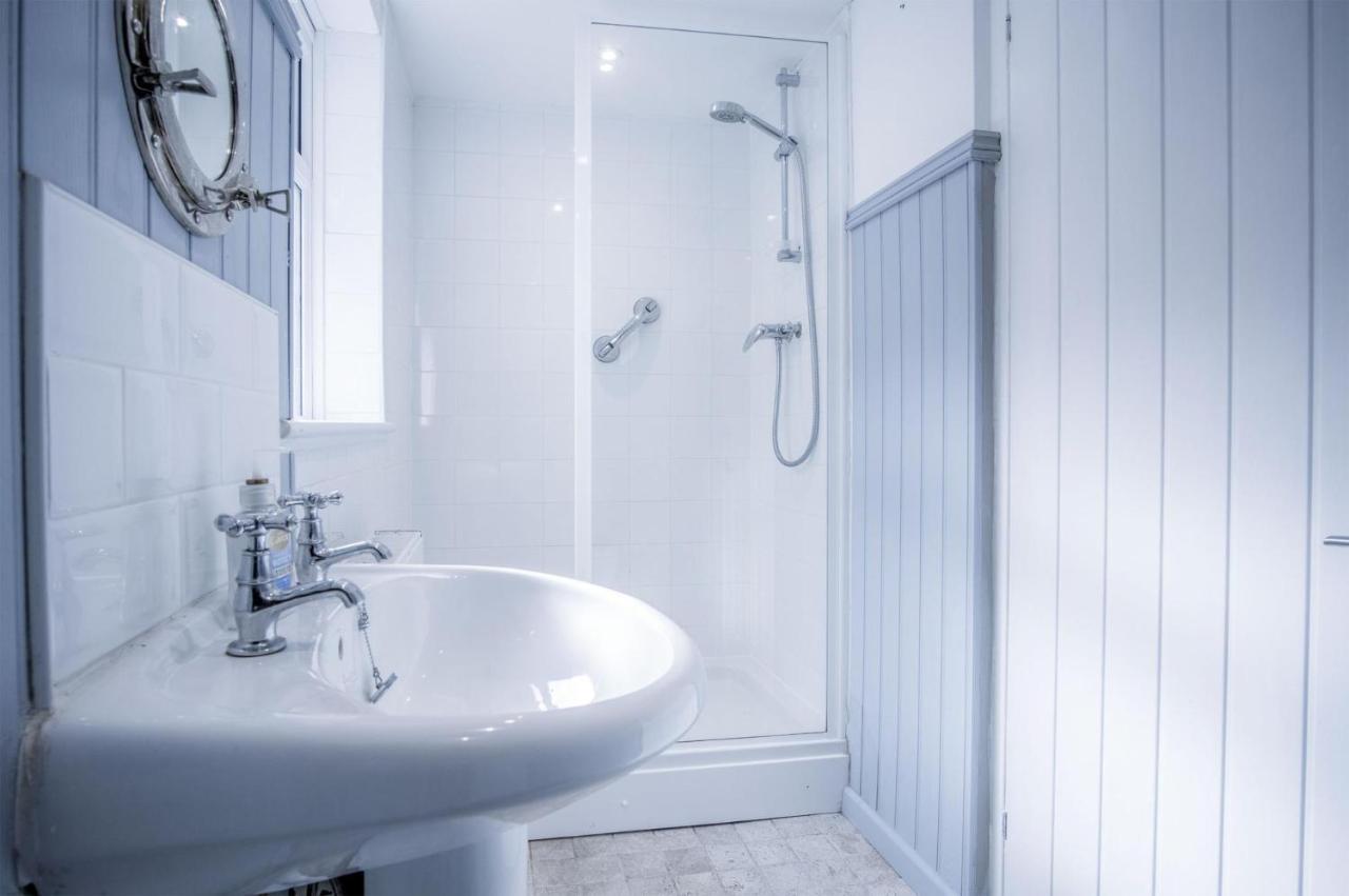 Captains Walk - 4 Bedroom Apartment - Saundersfoot Buitenkant foto